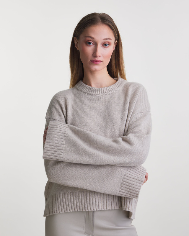 Wakakuu Icons Sweater Elise Greige M