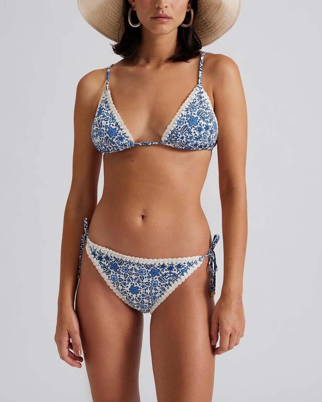 Malina Bikini Top Ally Crochet Triangle Blue/White L