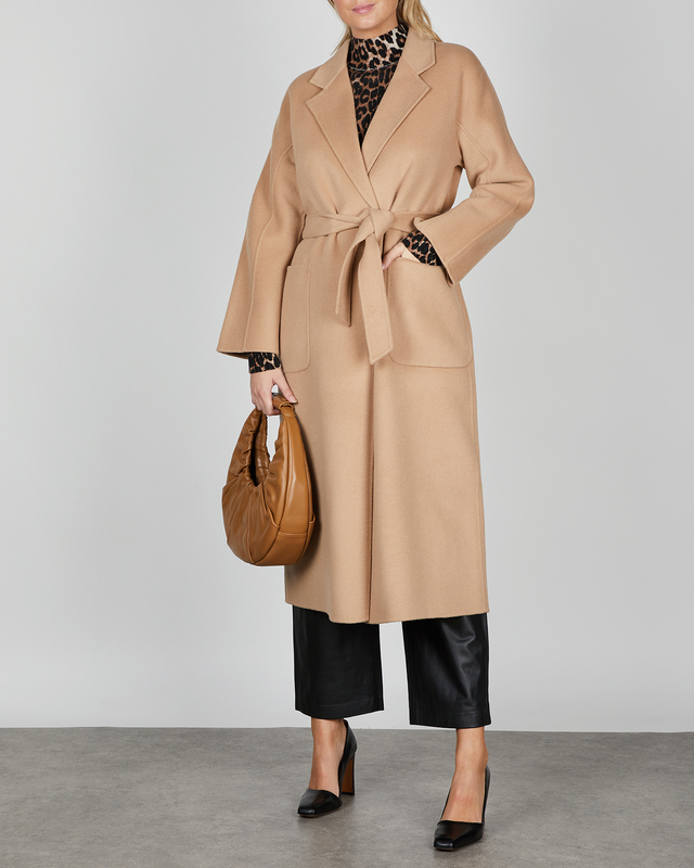 stand camel coat