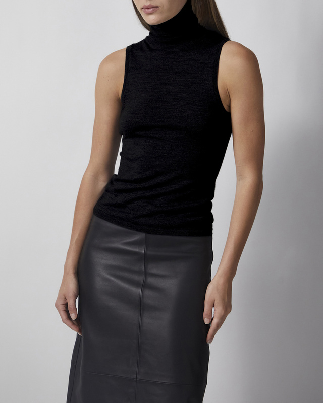 Wakakuu Icons Topp Sleevless Merino Turtleneck Black XL