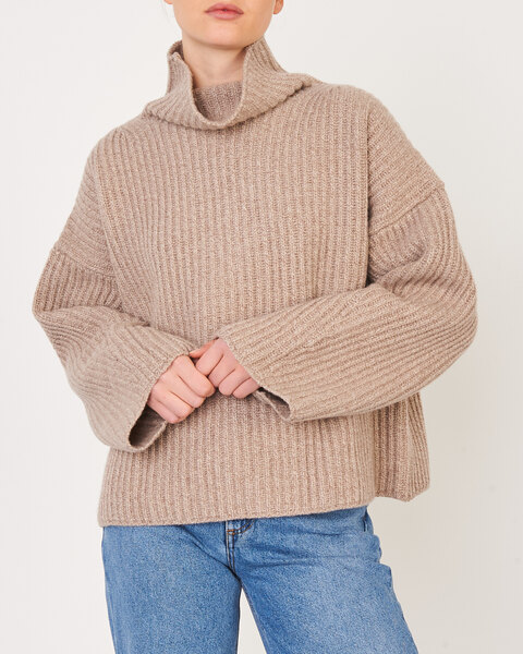 Wool Sweater Azalea Ivory 1