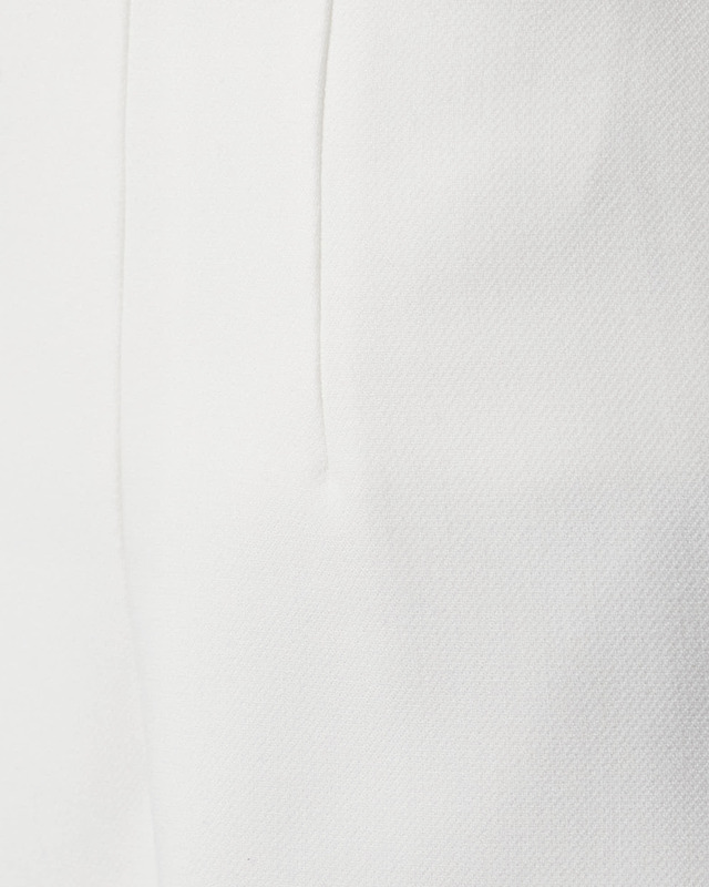 Wakakuu Icons Shorts Anjo  White S