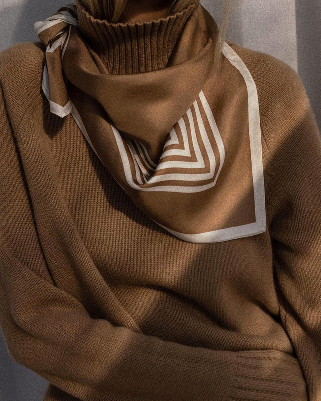 Le Scarf Skjerf No. 9 Cappuccino & White 65x65 ONESIZE