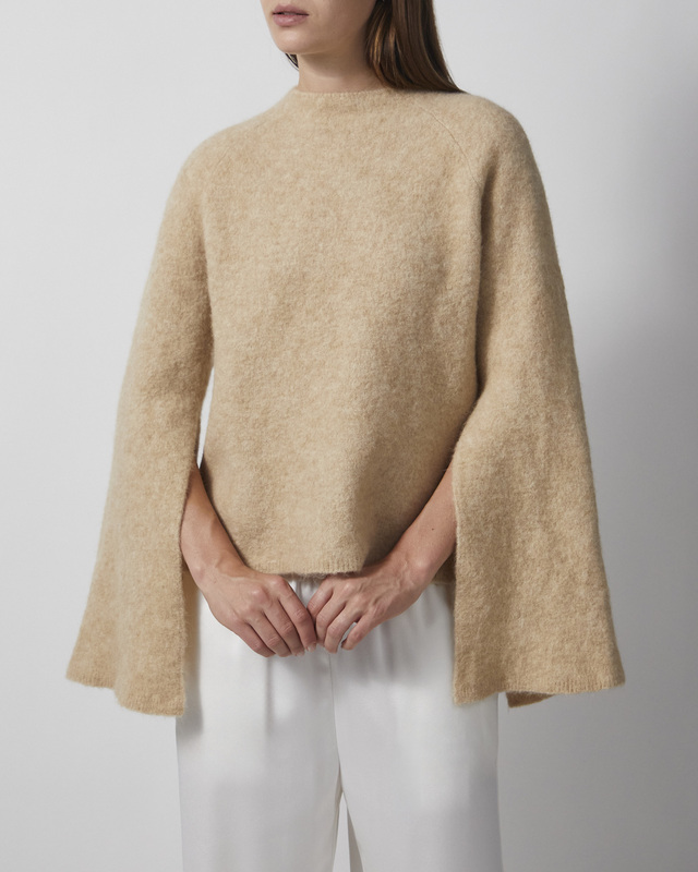 Wakakuu Icons Genser Erin Camel S