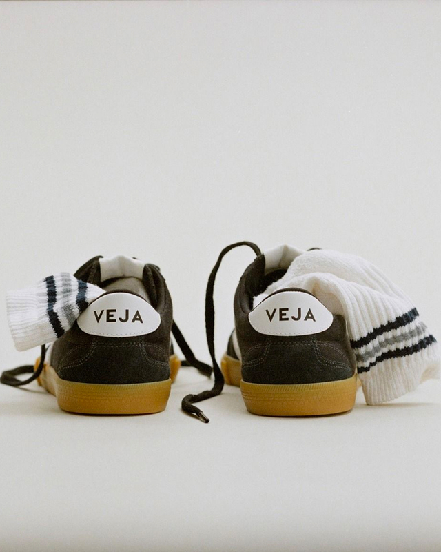 VEJA Sneakers Volley Canvas Suede Svart/vit EUR 38