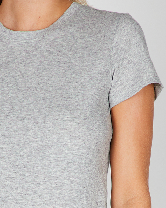 Vince T-shirt Essential Crew Grå XS