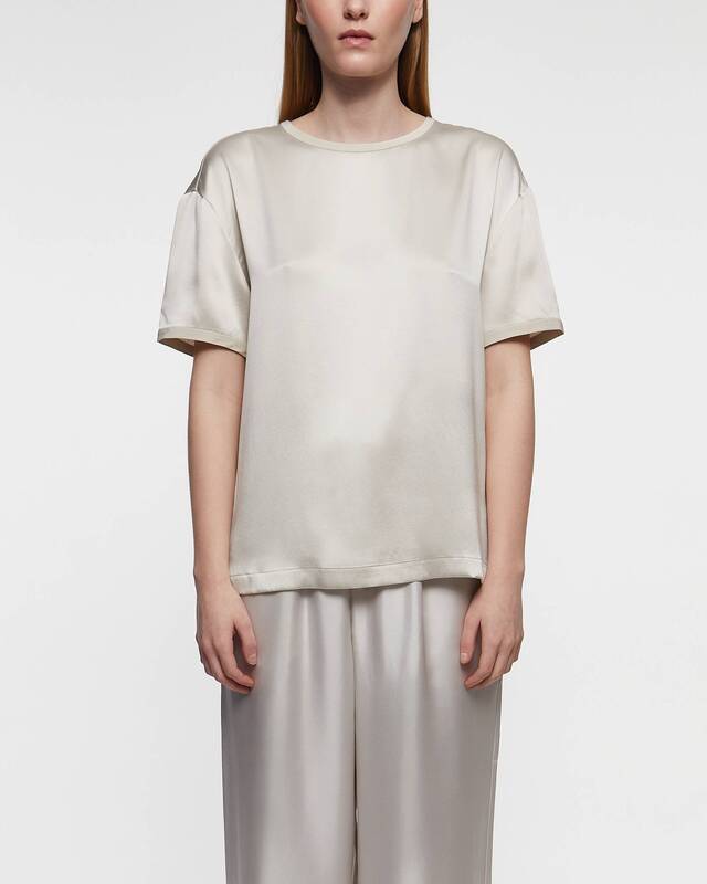 LISA YANG  Round Neck Silk T-shirt Champagne 0 (XS-S)