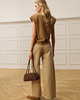 Wakakuu Icons Väska Seoul Suede Brun ONESIZE