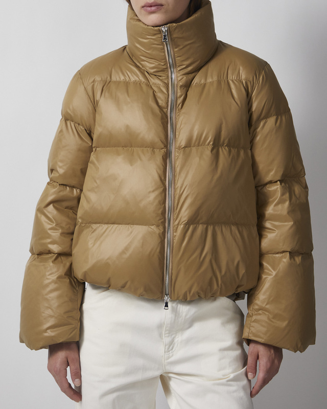 Wakakuu Icons Jacket Storm Puffer Short Beige XS
