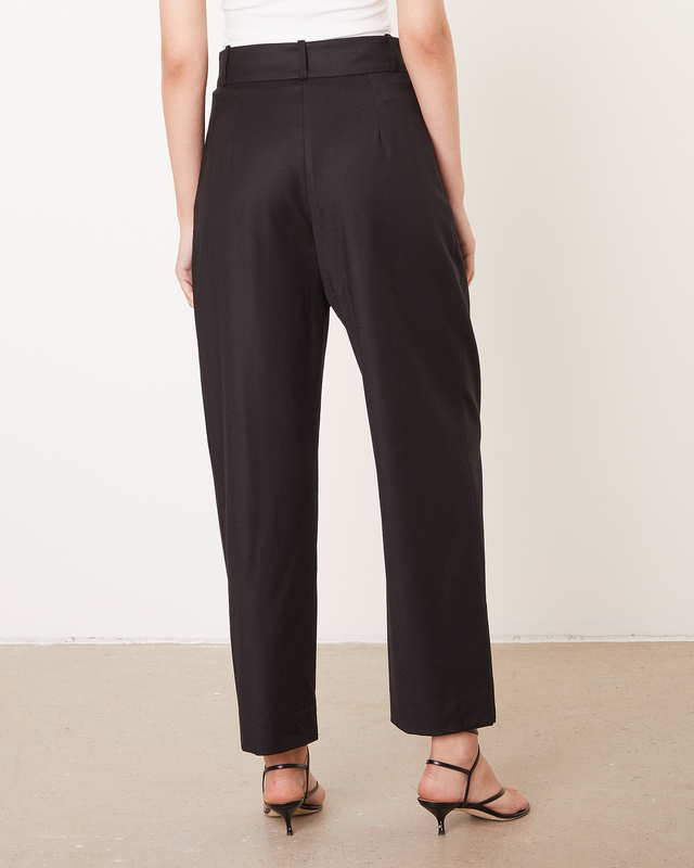 Totême - Wool Trousers Deep Pleat | WAKAKUU
