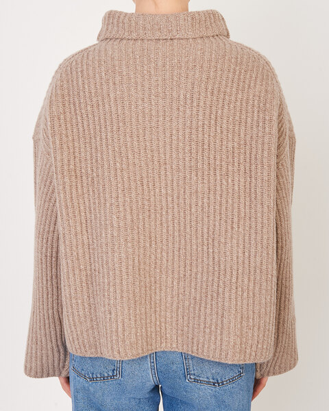 Wool Sweater Azalea Ivory 2