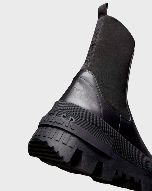 Moncler Neue Chelsea High  Black EUR 41