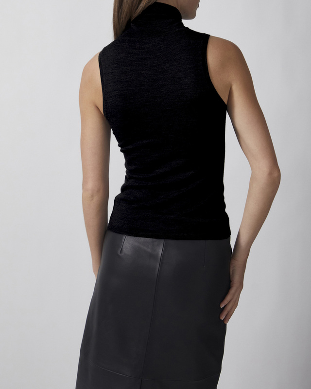 Wakakuu Icons Topp Sleevless Merino Turtleneck Black XL