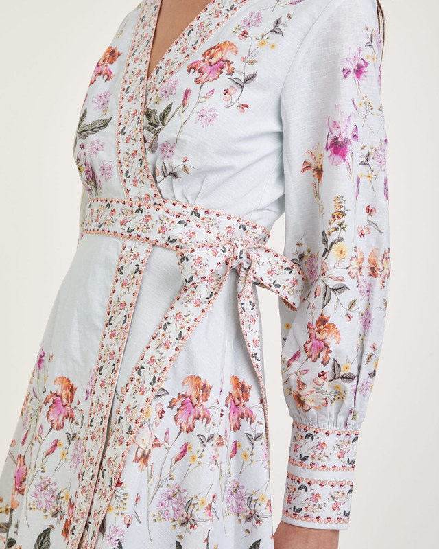 By Malina Klänning Juliette Soft Floral  Blå XL