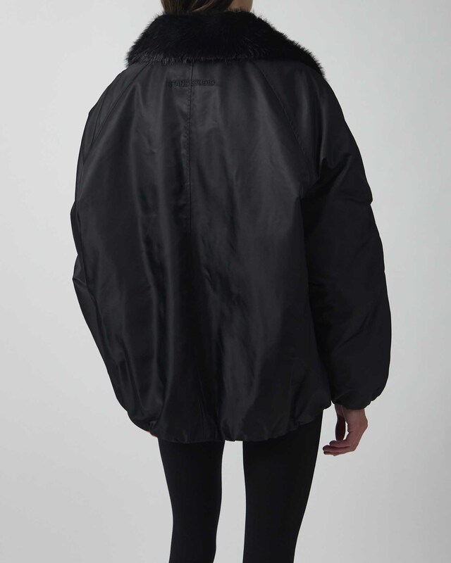 STAND STUDIO Jacka Thilda Svart 40