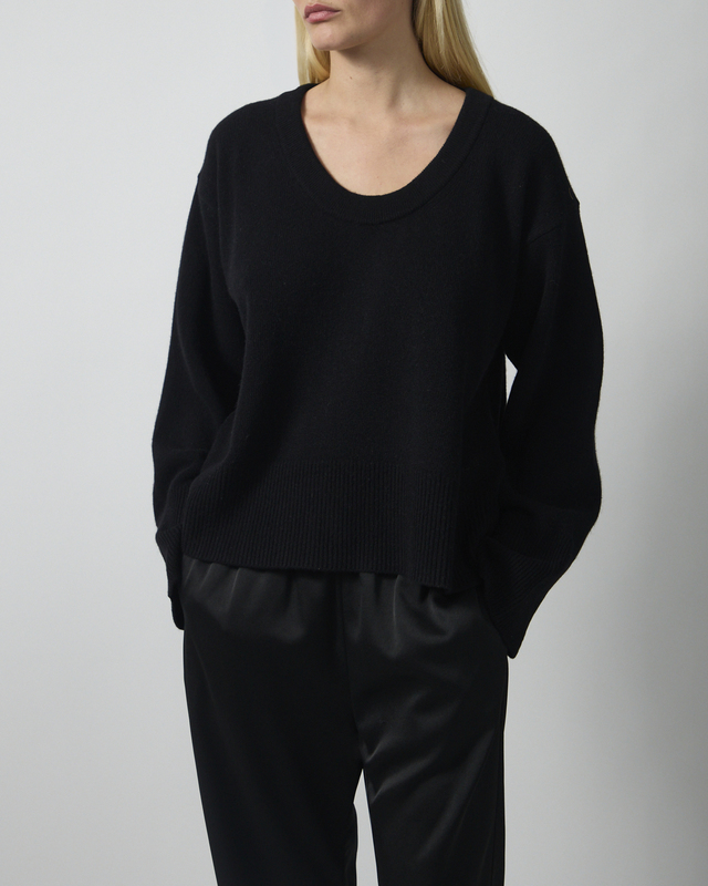 Dagmar Genser Soft Wool Scoop Knit Svart S