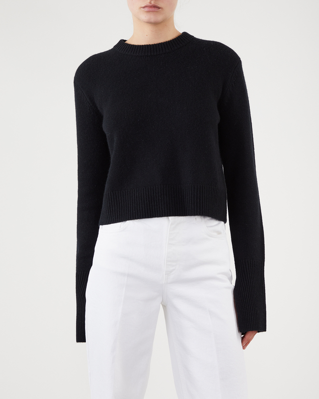 Wakakuu Icons Tröja Olivia Cropped R-neck Svart XS