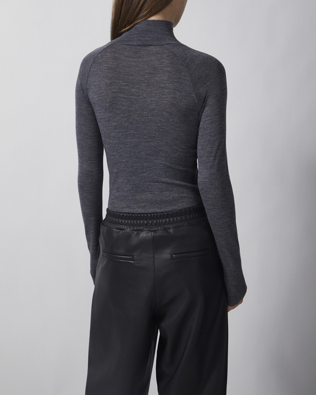 Wakakuu Icons Tröja Turtleneck Diane Grå M