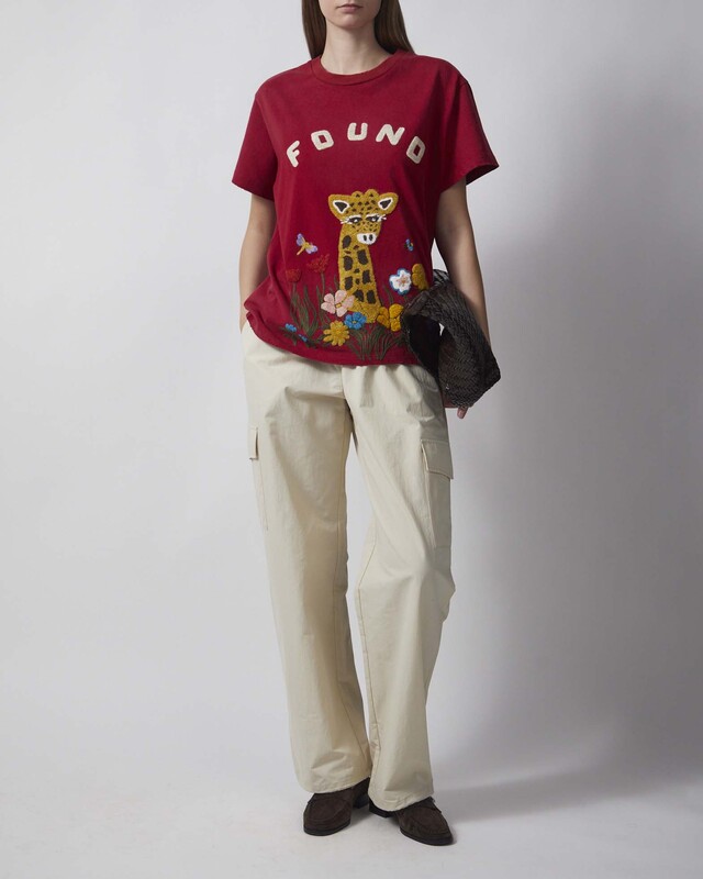 Found T-shirt Wildlife Chenille Embroidered Burgundy XS