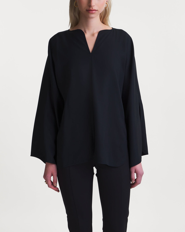 By Malene Birger Blus Calias Svart 34