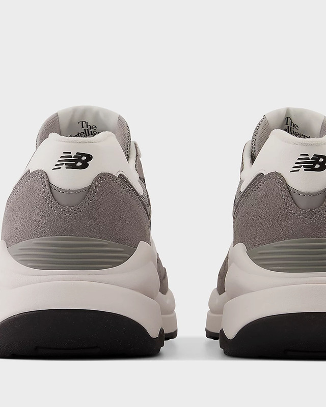 New Balance Sneakers 57/40 Grey US 5 (EU 37,5)