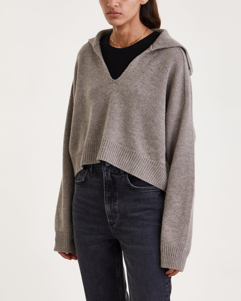 Sweater Aksi Beige 1