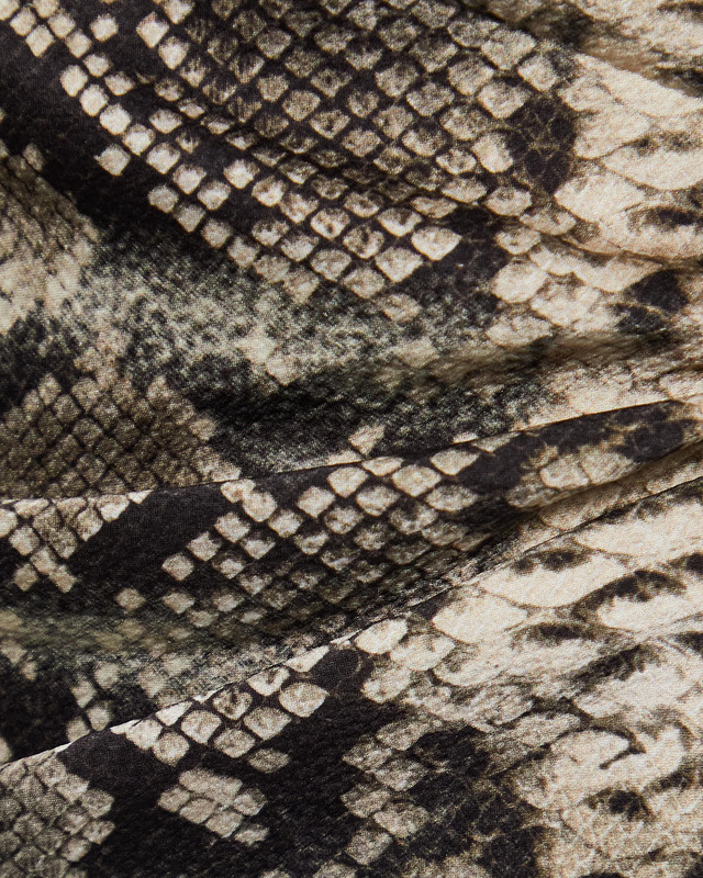 Acne Studios Klänning Satin Snake Print Brun 38