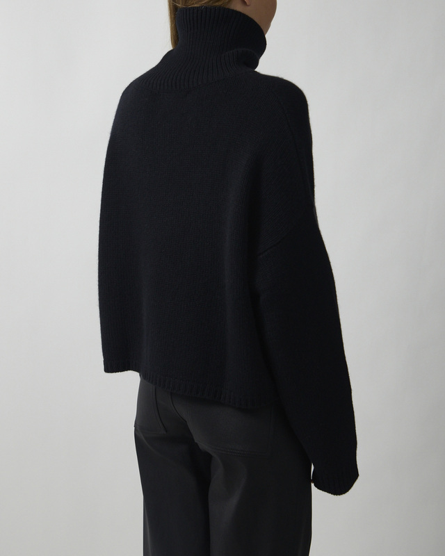 LISA YANG Tröja Zerlina Black 1 (S-M)