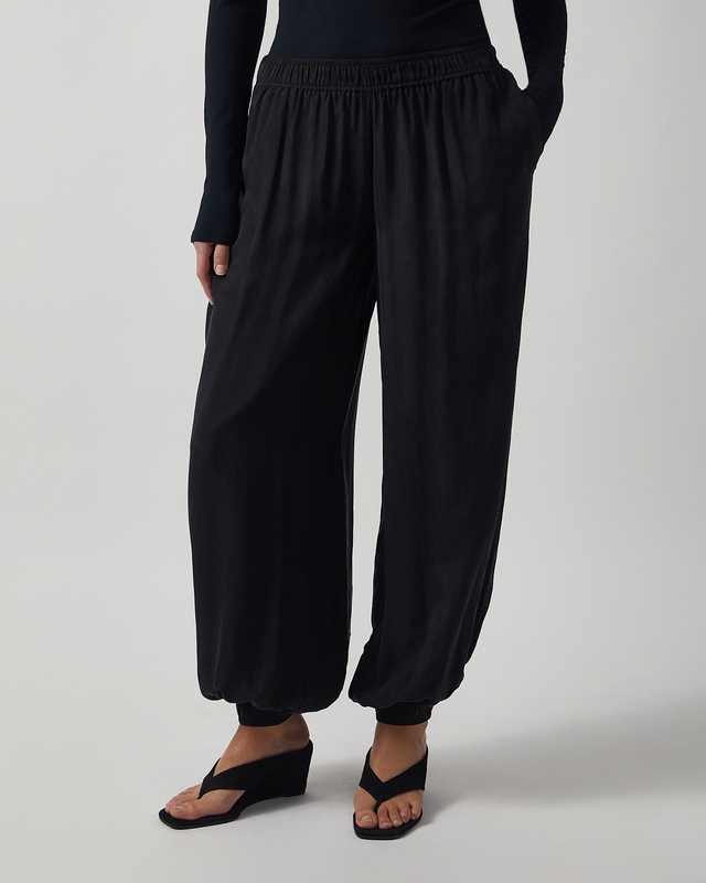 Wakakuu Icons Trousers Ballon Cupro Black M