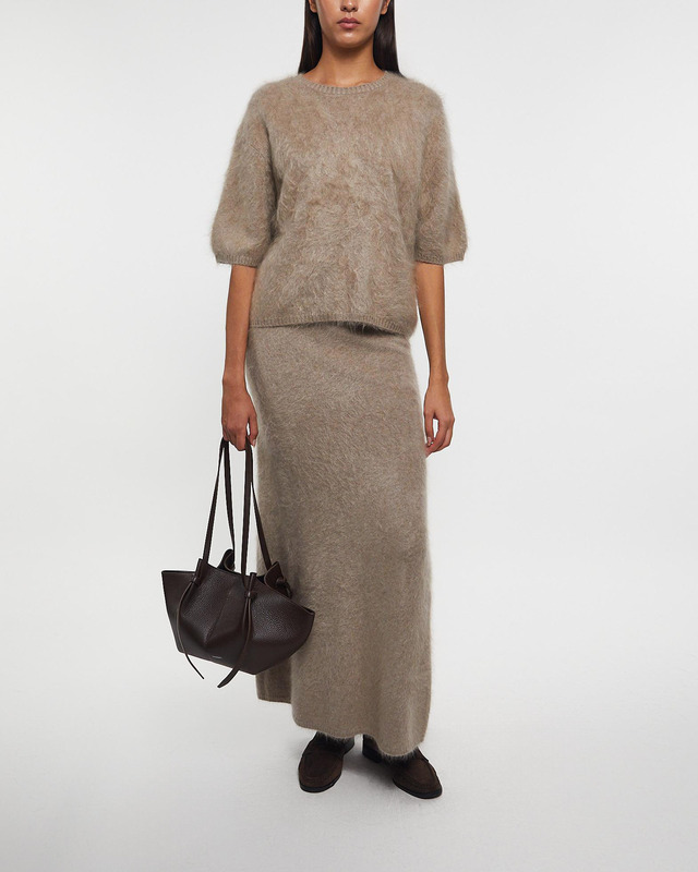 Almada Label  T-Shirt Fei Brushed Cashmere Nougat S