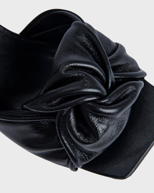 By Far Klackskor Lana Black Gloss Leather Svart EUR 36