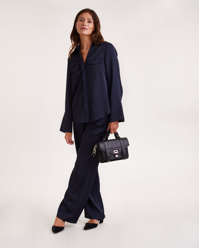 Wakakuu Icons Blus Maria Satin Navy S