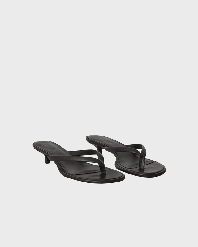 Teurn Studios Sandal Kitten Heel Flip Flops Svart EUR 39