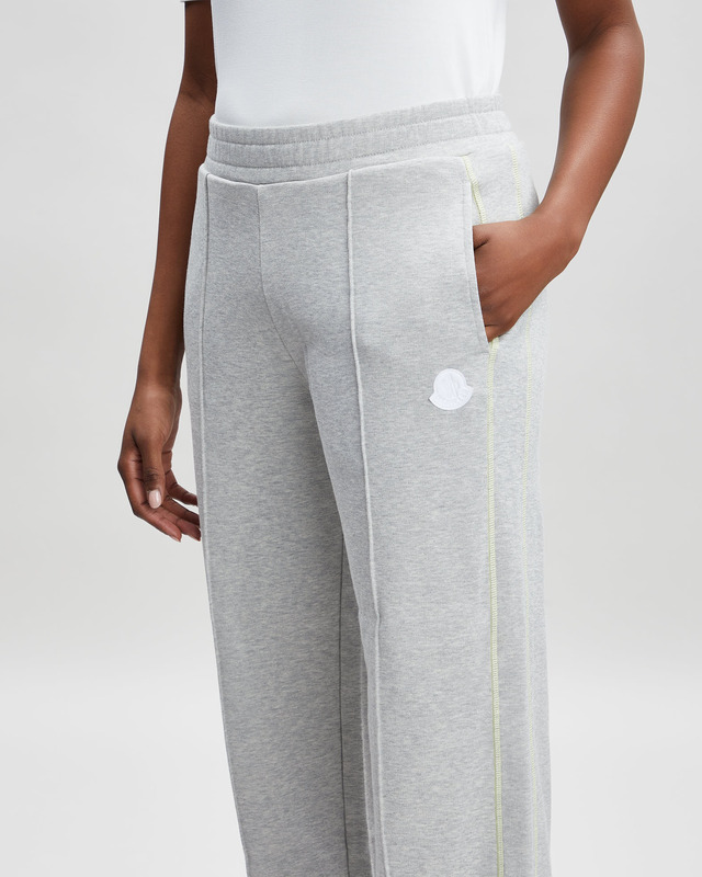 Moncler Byxor Logo Patch Trackpants Grå XXS