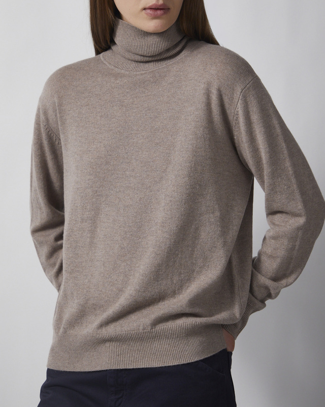 Wakakuu Icons Genser Cashmere Wool Turtleneck Sand XL