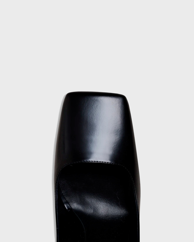 Teurn Studios Square toe pump Svart EUR 39