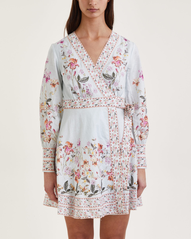 By Malina Klänning Juliette Soft Floral  Blå XL