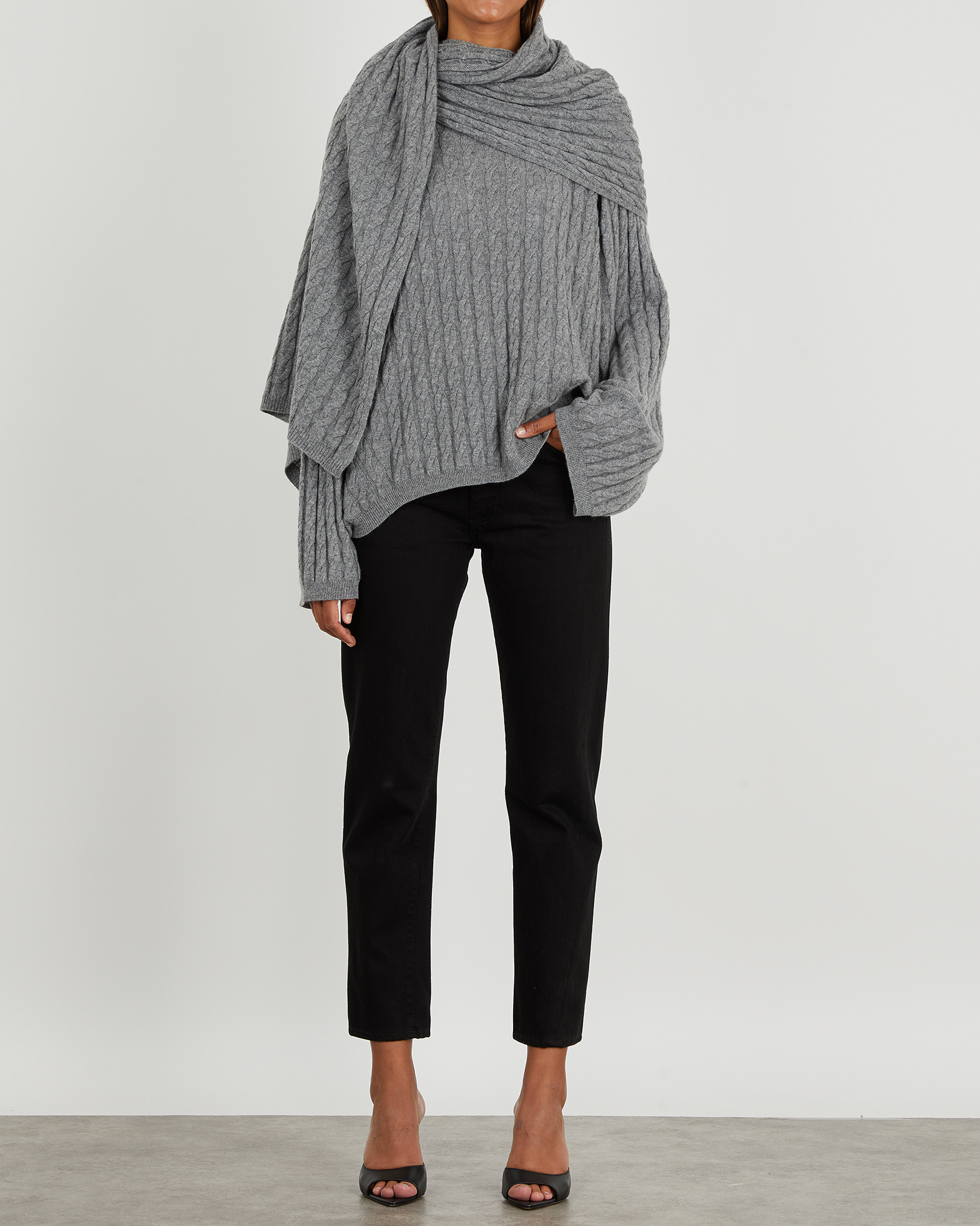 Totême Cashmere Scarf Cable Knit WAKAKUU