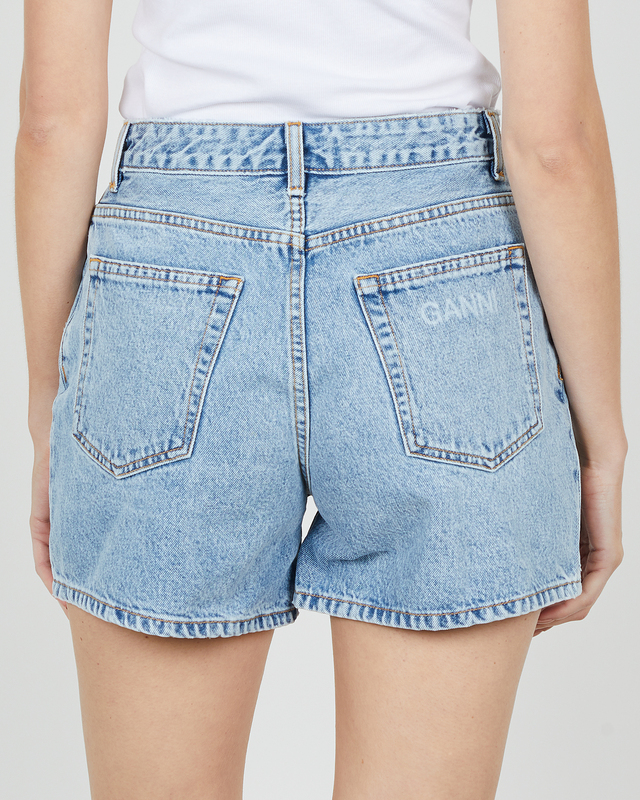 Ganni - Shorts Classic Denim | WAKAKUU