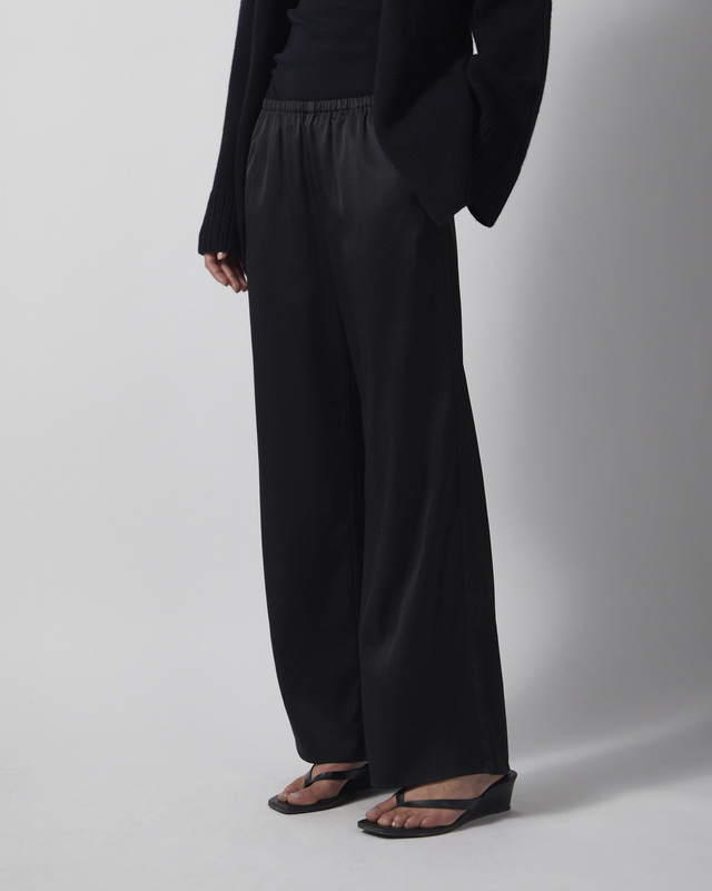 Wakakuu Icons Bukser Adeline Satin Black XL
