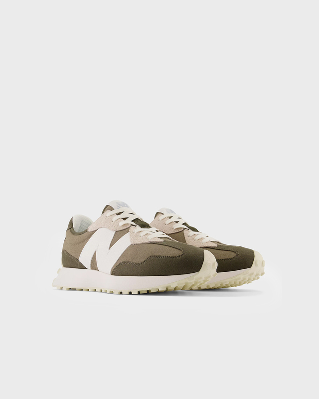 New Balance Sneakers 327 Grön US 7,5 (EU 40,5)