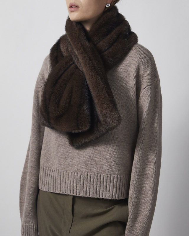 Wakakuu Icons Tørklæde Faux Fur Dark Brown ONESIZE