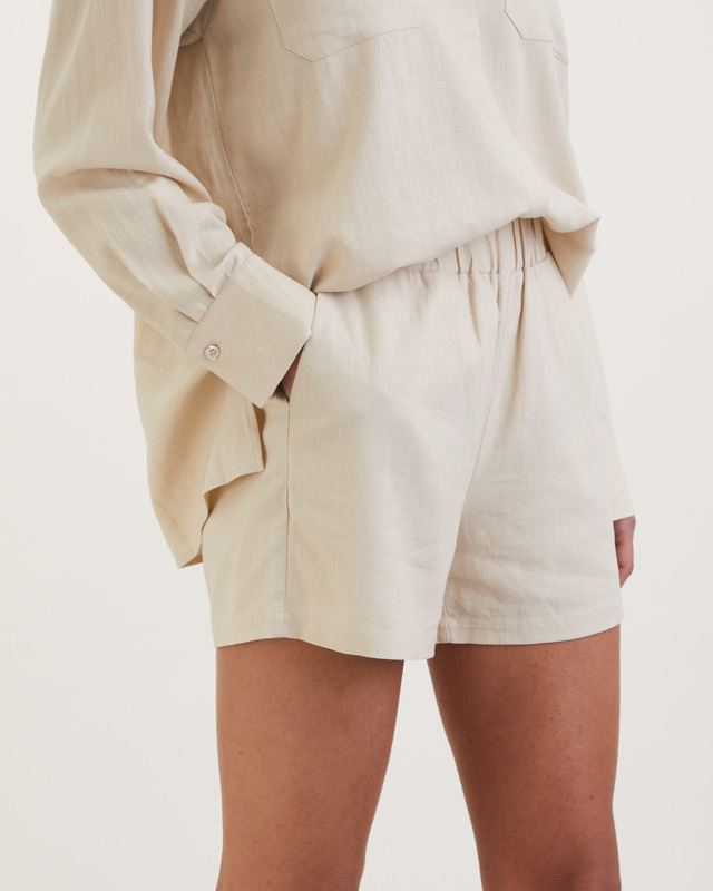 Wakakuu Icons Shorts Kate Sand L