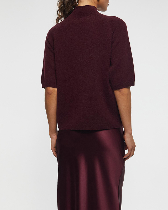 Wakakuu Icons Sweater Macan Burgundy  S