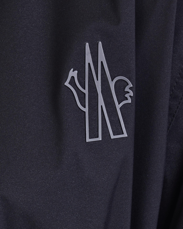 Moncler Grenoble Vorassay Mantella  Black ONESIZE