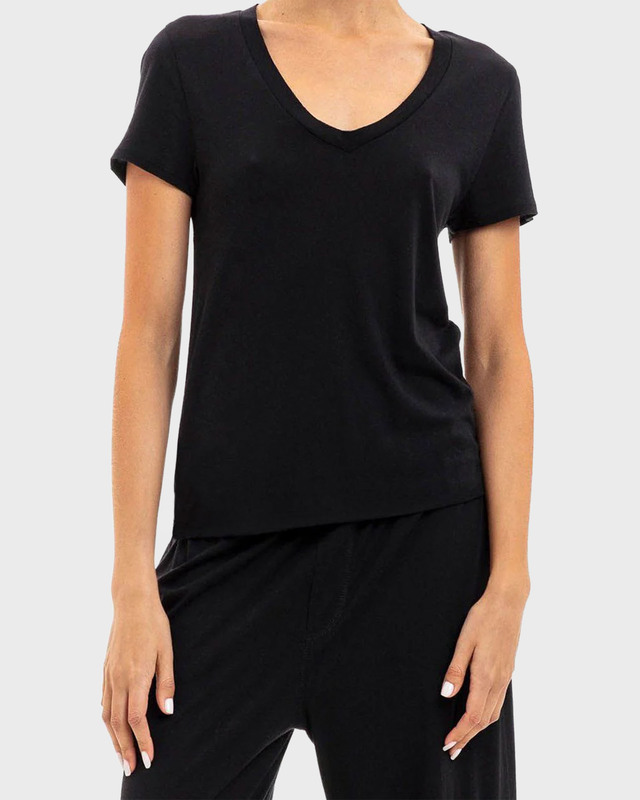 Éterne Topp V-Neck T-Shirt Svart M