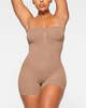 Skims Body Seamless Sculpt Strapless Shortie Sienna M