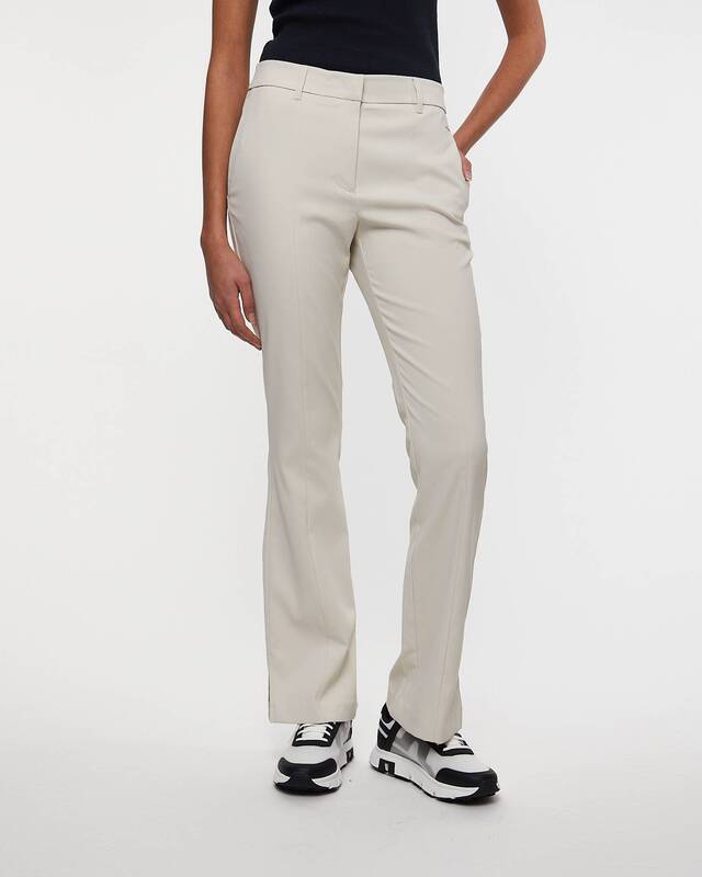 J Lindeberg Byxa Flare Beige 25
