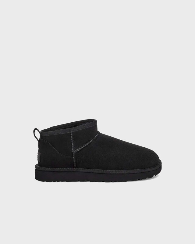 Ugg Boots Classic Mini Black US 8 (EUR 39)