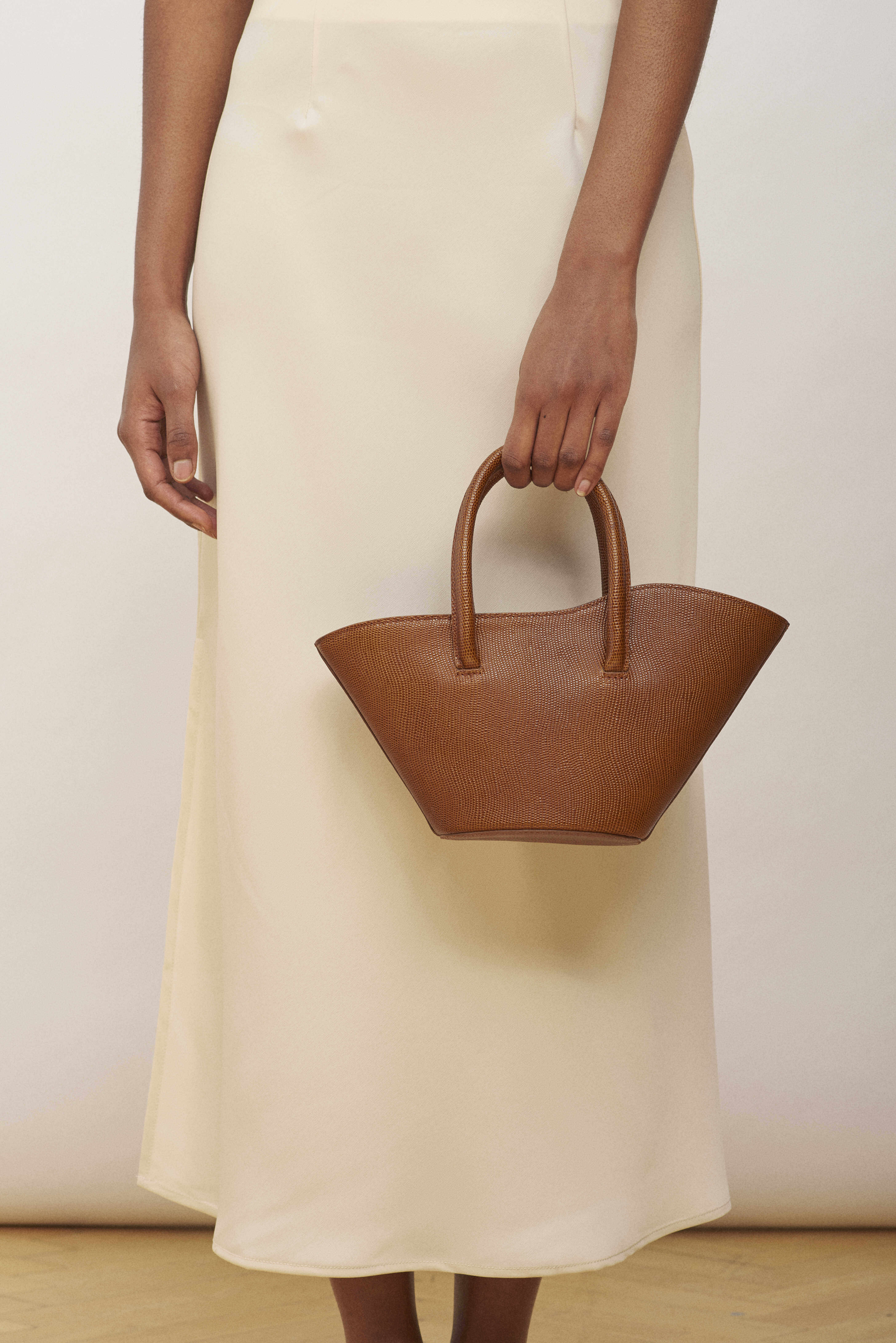 Little Liffner Bag Open Tulip Tote Micro WAKAKUU